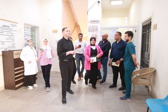 فى جولة مفاجئة.. نائب وزير الصحة يتفقد مركز رعاية الامومة والطفولة بمصر القديمة