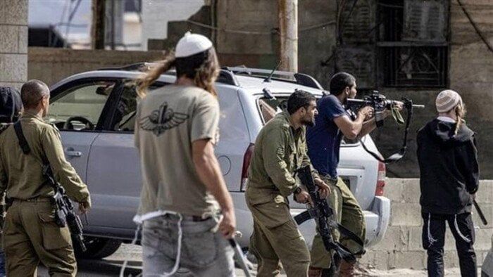 مستوطنون يقتحمون منطقة غرب رام الله في الضفة الغربية
