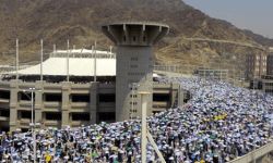 الدفاع المدني يواصل جهوده الإنسانية بجسر الجمرات لخدمة الحجاج