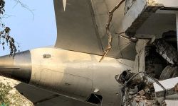 طائرة بوينغ 787 المنكوبة