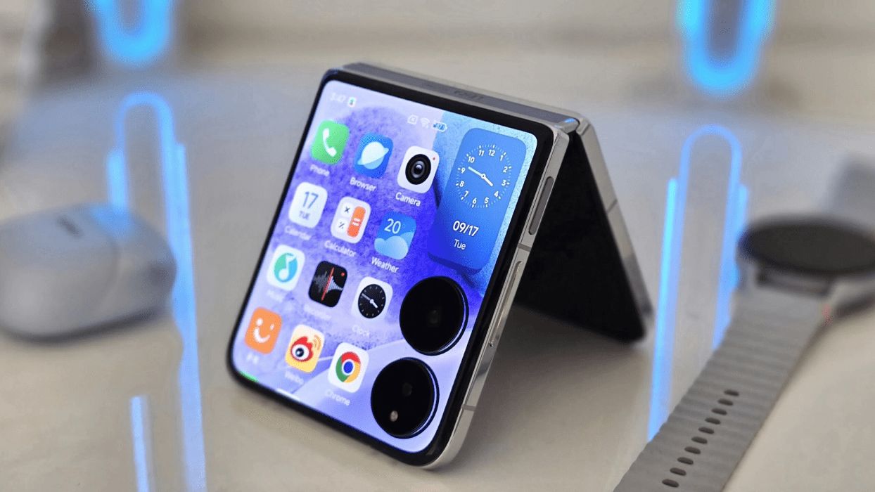 هاتف شاومي الجديد Xiaomi Mix Flip 2