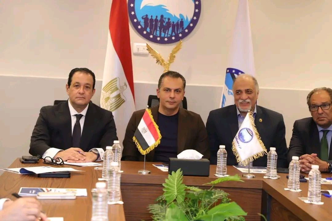 5b3f2ecbda.jpg