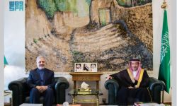 سمو وزير الخارجية يتلقى رسالة خطية من وزير الخارجية الإيراني