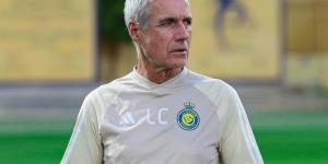 نادي النصر يقيل المدرب لويس كاسترو