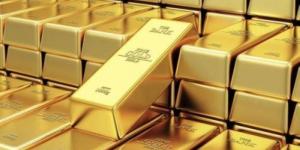الذهب يتراجع بعد اقترابه من أعلى مستوى في 4 أسابيع