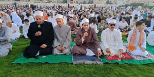 مدير أوقاف شمال سيناء يؤدي صلاة العيد وسط  المواطنين وأبنائهم بمركز شباب العريش.. صور