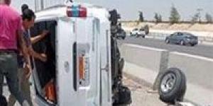 انقلاب ميكروباص يصيب 15 شخص على طريق الإسكندرية الصحراوي