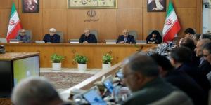 عاجل.. الحكومة الإيرانية تعقد اجتماعا برئاسة بزشكيان في المقر الرئاسي بطهران