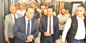 محافظ أسيوط يتفقد مصانع المنطقة الصناعية بعرب العوامر