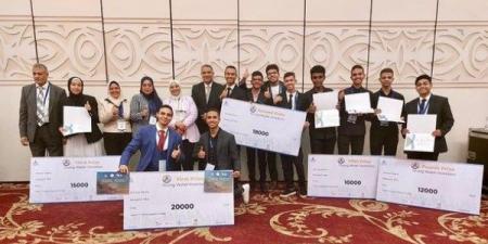 وزير التربية والتعليم يهنئ طلاب مدارس STEM الفائزين في مسابقة "Young Water Inventors" ضمن فعاليات أسبوع القاهرة للمياه