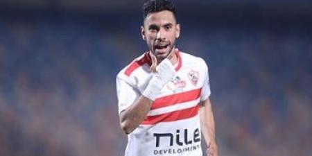 جروس يبحث مع معاونيه بديل دونجا وناصر ماهر في الزمالك