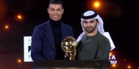 ومين غيره.. رونالدو يتوج بجائزة جلوب سوكر 2024 كأفضل لاعب