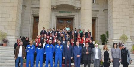 جامعة القاهرة تستقبل وزير الشباب الإماراتي ورواد الفضاء