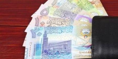 سعر الدينار الكويتى اليوم الخميس 9 -1-2025 فى البنوك بمنتصف التعاملات