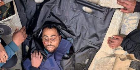 «غامروا بحياتهم لنقل الحقيقة».. استشهاد الصحفيان حسام شبات ومحمد منصور في غارة إسرائيلية على غزة