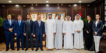 تعاون بين كهرباء دبي و"أذريشق" الأذربيجانية لتحقيق أهداف الطاقة المستدامة