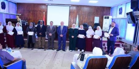 مستشفيات جامعة سوهاج تحتفل باليوم العالمي لغسيل الأيدي