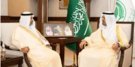 نائب أمير مكة يطلع على استعدادات وزارة الصحة لحج 1446هـ