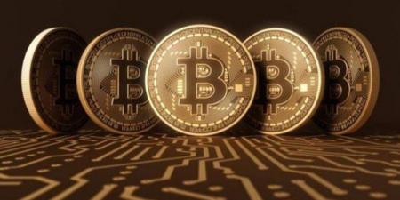«بيتكوين» تصعد وسط تباين في أداء العملات الرقمية وهيئة الرقابة الأمريكية تُبدي تحفظات على صناديق التخزين