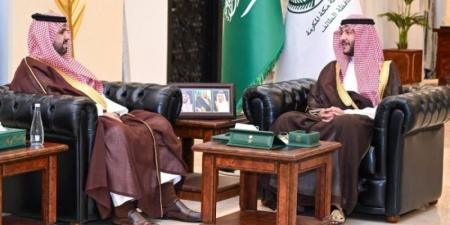 محافظ الطائف يطّلع على تقرير إدارة المساجد والدعوة والإرشاد لخدمة ضيوف الرحمن