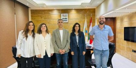 فرح التقى رئيسة جمعية "EMBRACE" وبحثا سبل تعزيز التعاون للاستجابة الفورية لحالات الطوارئ النفسية