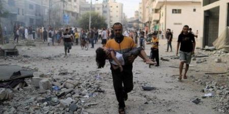 الجارديان: استهداف المدارس المستخدمة كملاجئ في غزة "جزء من استراتيجية قصف متعمدة"