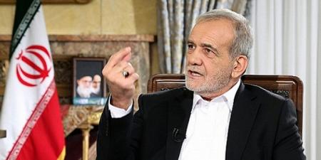 الرئيس الإيراني: لن نتخلى عن حقوقنا النووية لا بالتهديد ولا بالتحفيز وسنقوض جميع مؤامرات الأعداء