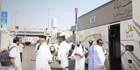 حجاج الدولة يتوافدون إلى مشعر منى لقضاء يوم التروية
