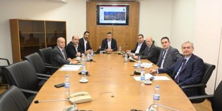 جلسة للجنة التكنولوجيا حول عمل وزارة التنمية الإدارية لناحية المكننة لصالح عدد من الوزارات