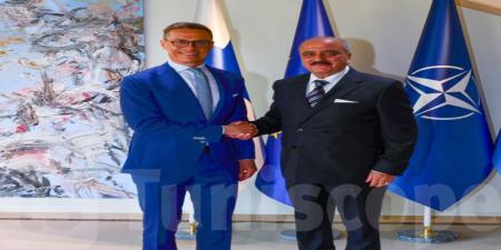وزير الخارجية يسلم الرئيس الفنلندي دعوة من رئيس الجمهورية لزيارة تونس