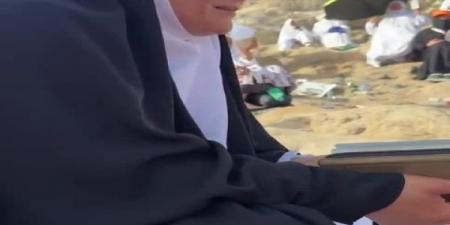 في يوم عرفة.. جبل الرحمة يشهد تجليات الدعاء والخشوع والسكينة