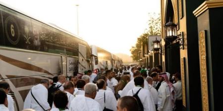 ضيوف خادم الحرمين الشريفين للحج يستقرون في مشعر عرفات وسط أجواء إيمانية وخدمات متكاملة