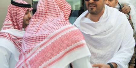 نائب أمير مكة يصل منى للوقوف على خدمات الحج