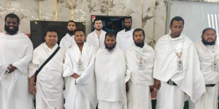 200 طالب وطالبة من طلاب المنح الدَّوليِّين بجامعة أمِّ القُرى يؤدُّون فريضة الحجّ