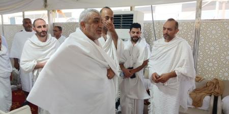 وزير الأوقاف يتفقد حجاج البعثة الأردنية في عرفات