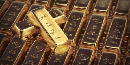 الذهب يرتفع مستفيدا من بيانات أمريكية ضعيفة