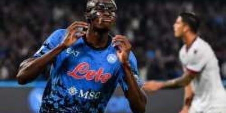 نادي تركي ينافس الهلال على التعاقد مع النيجيري أوسيمين