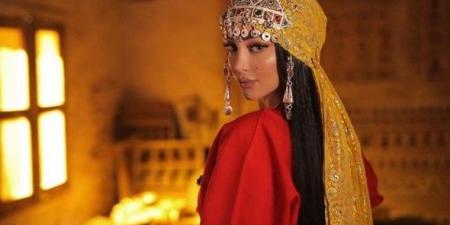 المغربية بسمة بوسيل تقلق الجمهور وتواصل طلب الدعاء لنجلها