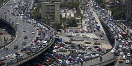 اعرف طريقك.. كثافات متحركة على أغلب محاور وميادين القاهرة والجيزة