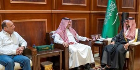 نائب أمير منطقة حائل يطلع على الاستعدادات النهائية لبطولة حائل للدرفت 2025