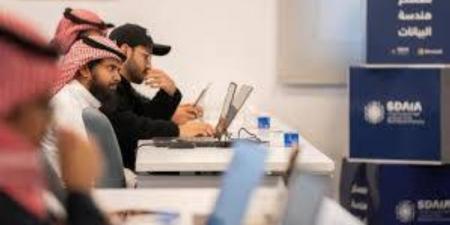 تدريب 400 موظف لتصنيف البيانات