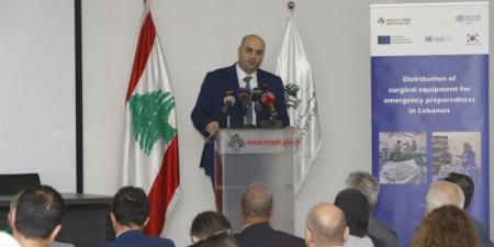 وزير الصحة خلال توزيع أطقم جراحة الطوارئ على المستشفيات الحكومية: التغطية الاستشفائية غير كافية