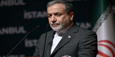 عراقجي: إيران ستدافع عن نفسها "بكل الوسائل اللازمة" بعد الضربات الأميركية