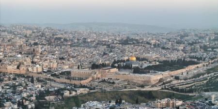 محافظة القدس: قوات الاحتلال تقتحم المسجد الأقصى وتعتقل مجموعة من حراسه