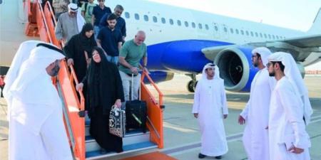 الإمارات تجلي مواطنين ومقيمين في إيران