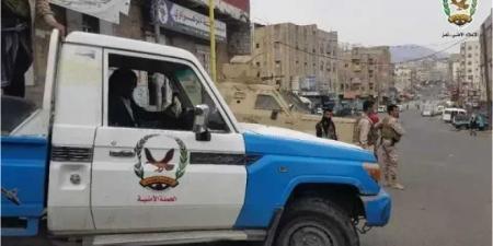 تبادل إطلاق نار بين شخصين في تعز وإصابتهما بجروح