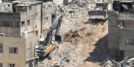 العدو الاسرائيلي يواصل هدم المنازل في مخيم نور شمس بالضفة المحتلة