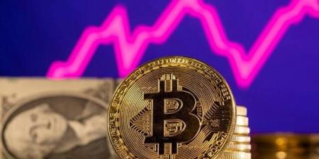 بتكوين تهبط دون 100 ألف دولار لأول مرة منذ مايو