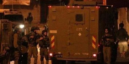 قوات العدو الإسرائيلي اقتحمت بلدتي المغير وقبلان بالضفة المحتلة