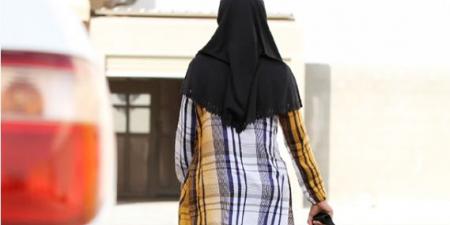 عاملة آسيوية تحاول إنهاء حياتها في عمان بواسطة أداة حادة